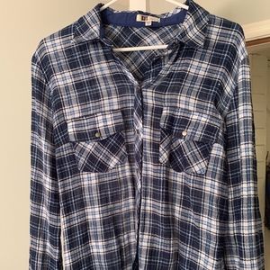 Kut From The Kloth - Boylen Two Pocket Top